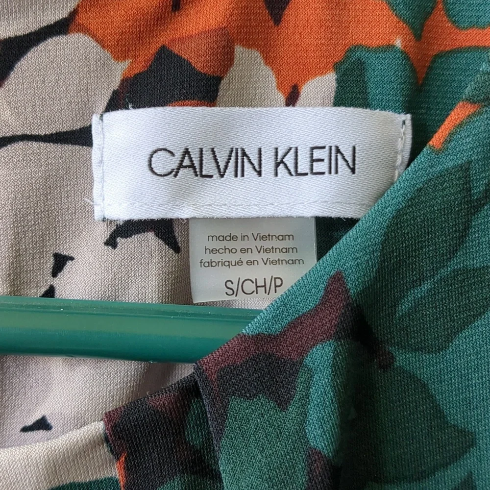 Calvin Klein Shell Size Small - Picture 3 of 6